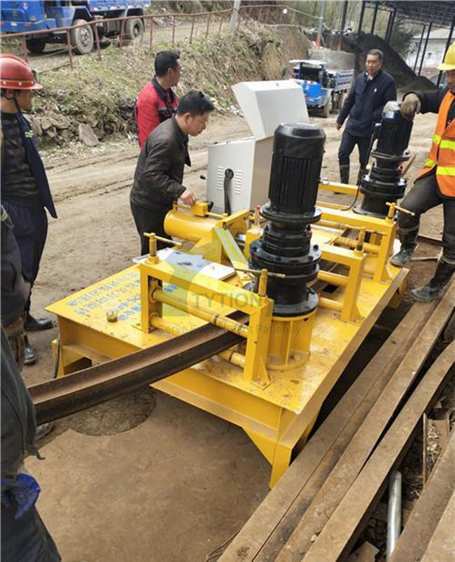 Hidrolik I Steel Beam Rolling Machine Peralatan Konstruksi Terowongan